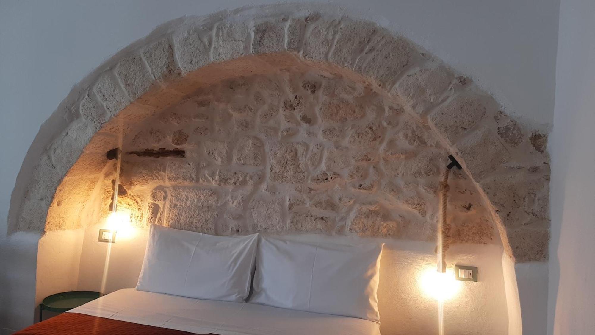 Dimora Lavinia Casa Vacanze Centro Storico Ostuni Ngoại thất bức ảnh